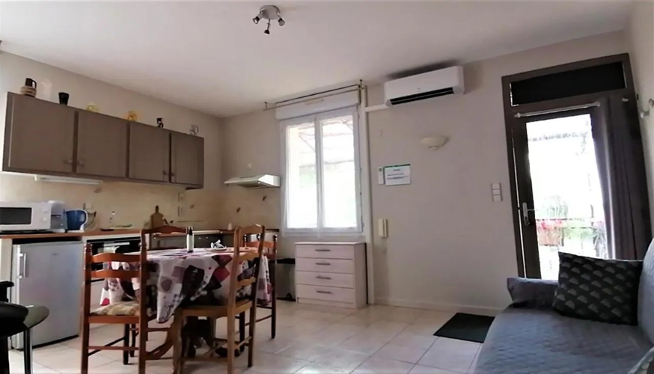 Gite Le Micocoulier Valréas Appartement